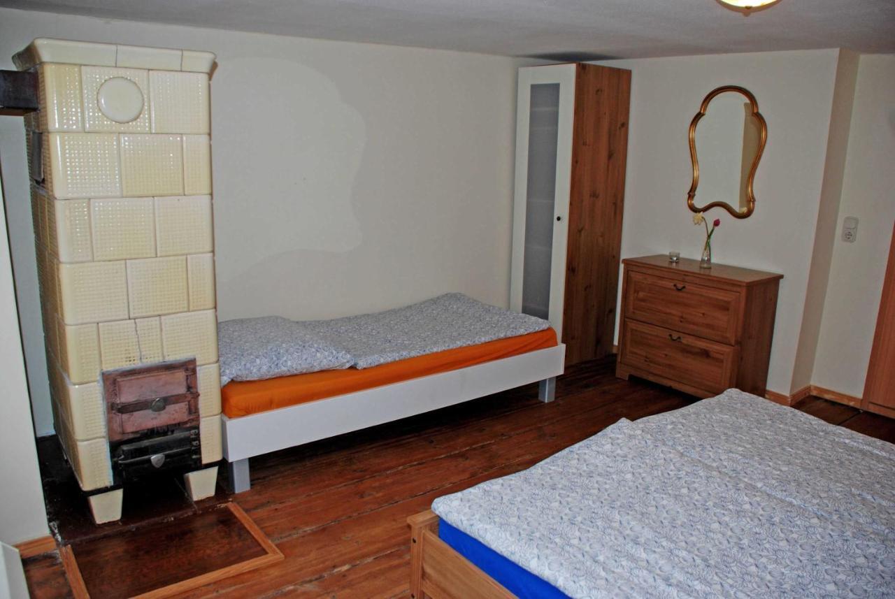 Ferienwohnungen Im Gutshaus Gnies Esterno foto
