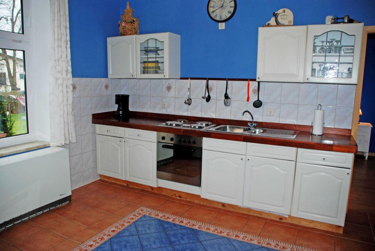 Ferienwohnungen Im Gutshaus Gnies Esterno foto