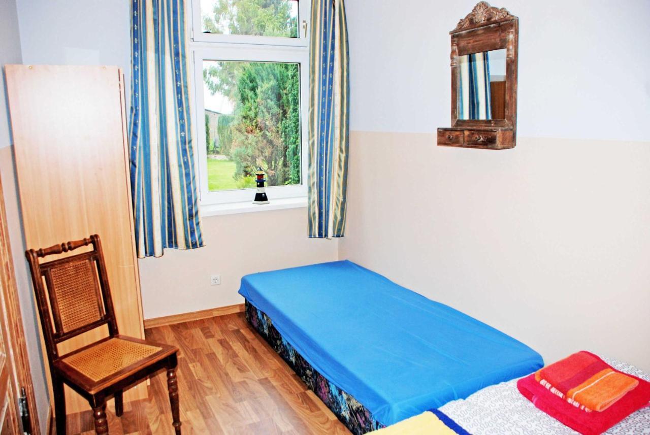 Ferienwohnungen Im Gutshaus Gnies Esterno foto